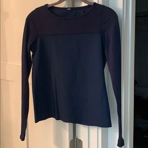 Sz 4 lululemon workout shirt